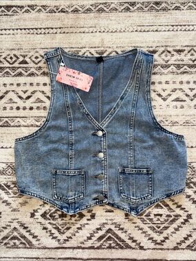 SHEIN Light Blue Denim Cropped Vest